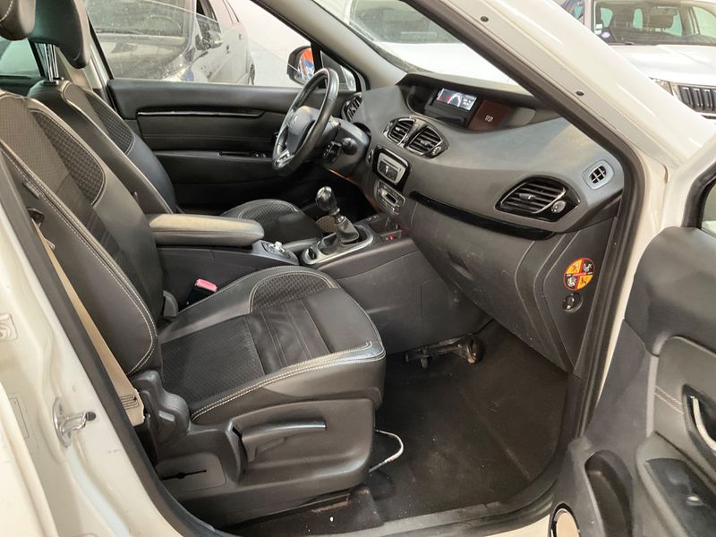Renault Scenic 1.2 TCe Energy Xmod BOSE Edition 2015 – снимка 3
