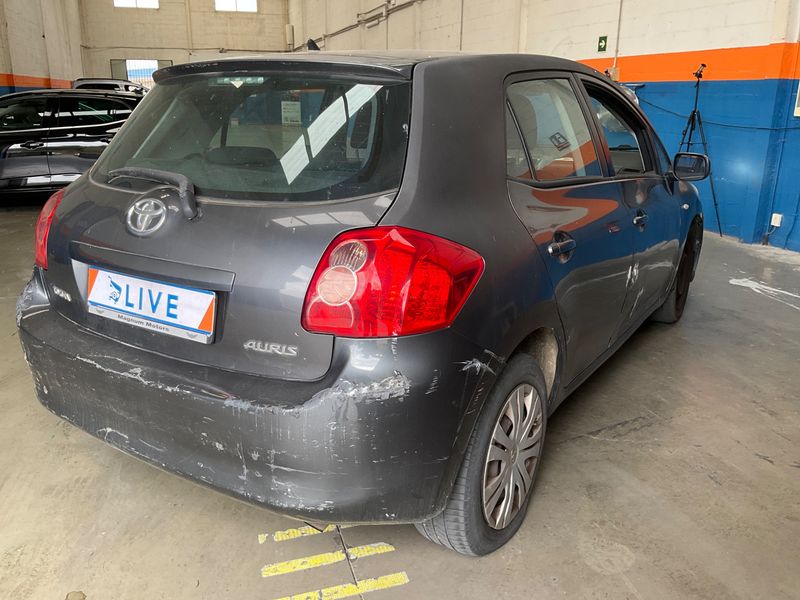 Toyota Auris 1.6 Luna 2007 – снимка 2