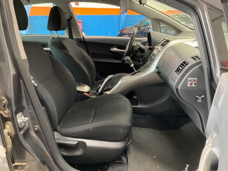 Toyota Auris 1.6 Luna 2007 – снимка 3