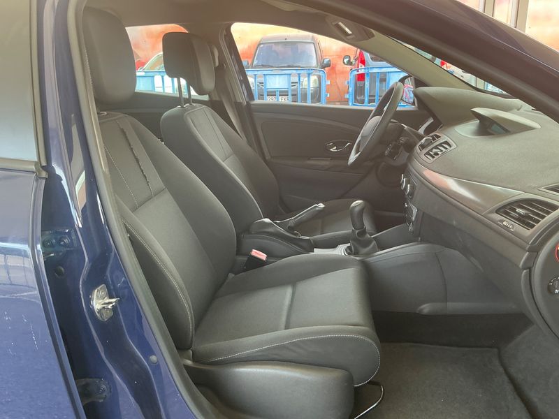 Renault Megane 1.5 dCi Authentique 2013 – снимка 3