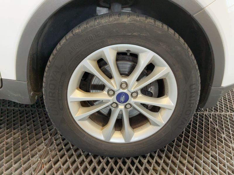 Ford Kuga 2.0 TDCi Titanium 2012 – снимка 11