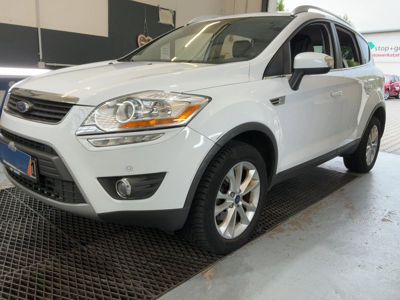 Ford Kuga 2.0 TDCi Titanium 2012 – снимка 2