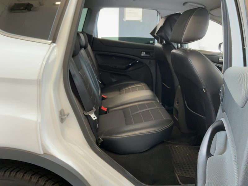 Ford Kuga 2.0 TDCi Titanium 2012 – снимка 19