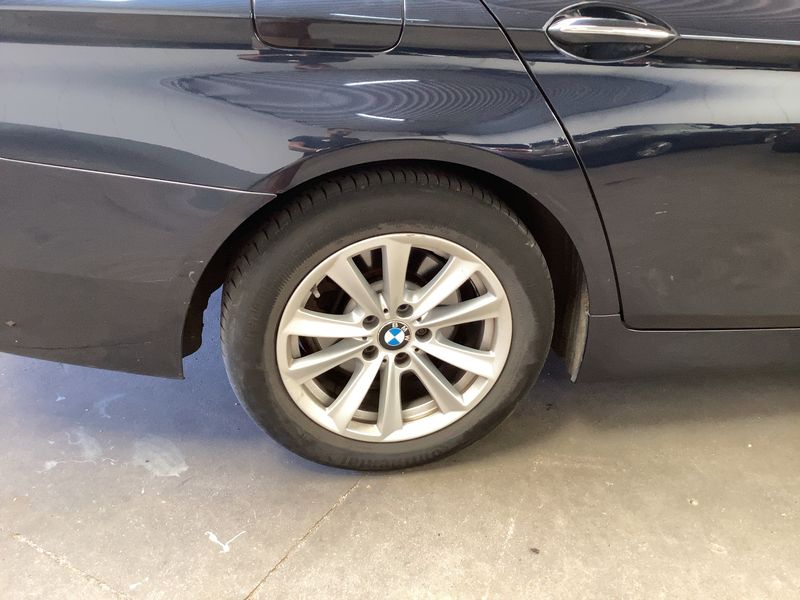BMW 5er 520d xDrive 2016 – снимка 9
