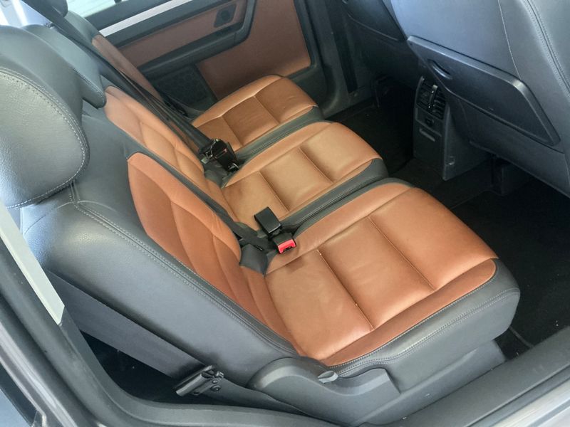 Volkswagen Touran 1.4 TSI Highline 2009 – снимка 30
