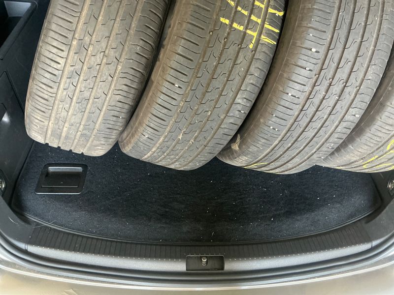 Volkswagen Touran 1.4 TSI Highline 2009 – снимка 31
