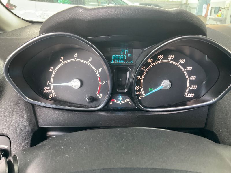 Ford Fiesta 1.0 EcoBoost SYNC Edition 2013 – снимка 4