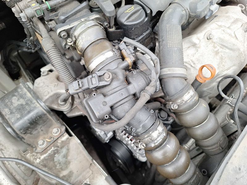 Peugeot 308 1.6 HDi Confort Pack 2008 – снимка 127