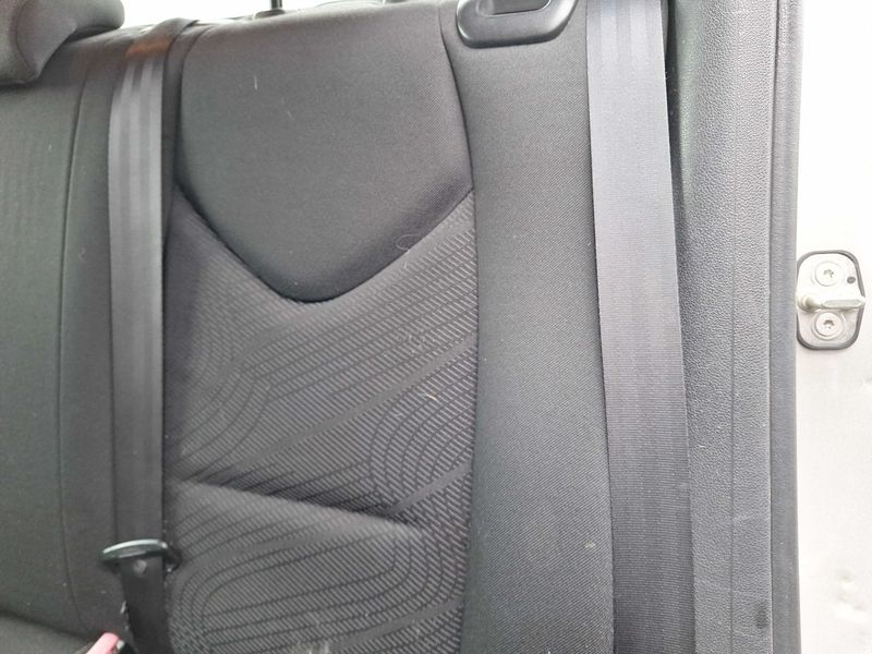 Peugeot 308 1.6 HDi Confort Pack 2008 – снимка 93
