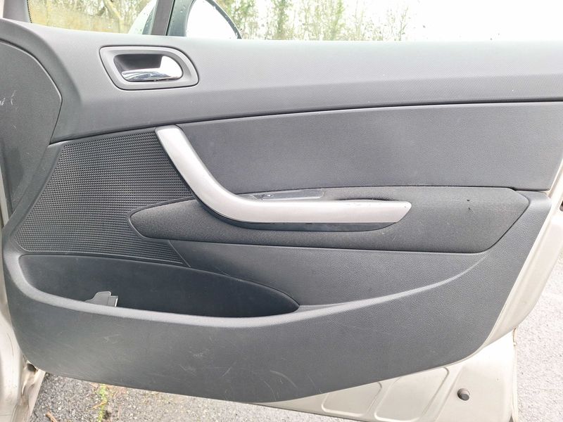 Peugeot 308 1.6 HDi Confort Pack 2008 – снимка 81