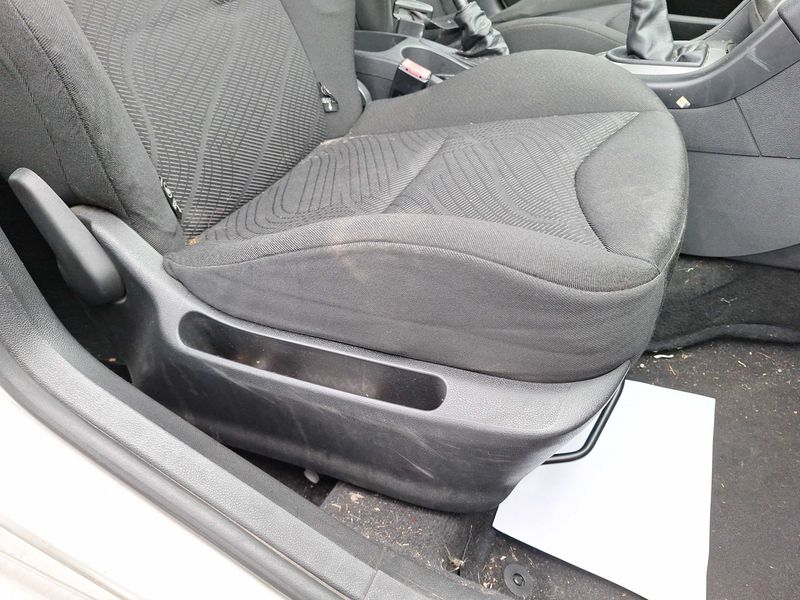 Peugeot 308 1.6 HDi Confort Pack 2008 – снимка 85