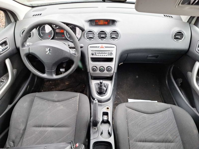 Peugeot 308 1.6 HDi Confort Pack 2008 – снимка 11