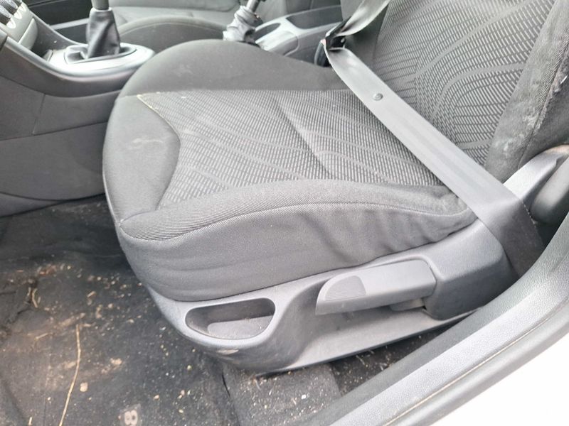 Peugeot 308 1.6 HDi Confort Pack 2008 – снимка 98