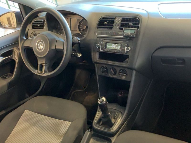 Volkswagen Polo 1.2 TDI Style 2012 – снимка 17