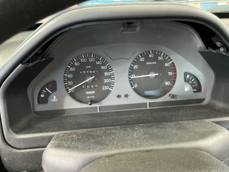 Peugeot 106 1.1 Long Beach 1995 – снимка 4