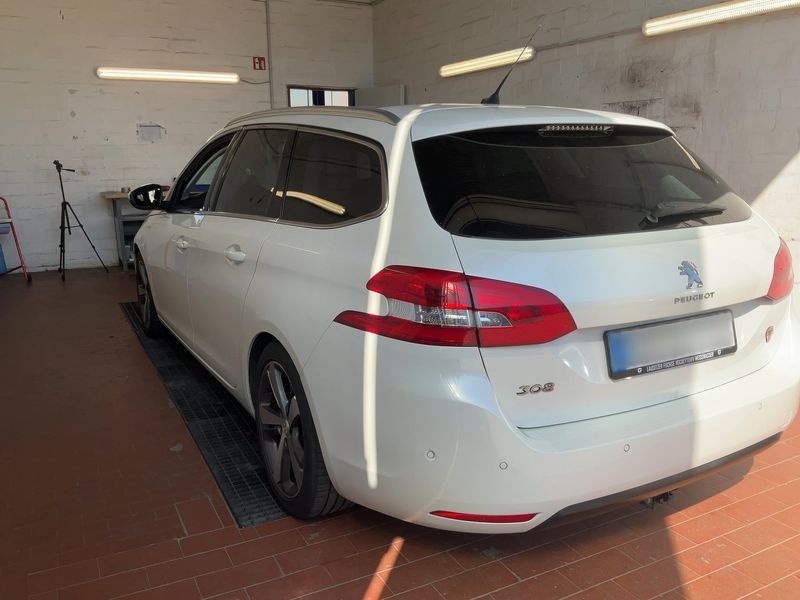 Peugeot 308 2.0 Blue-HDi Allure 2018 – снимка 6