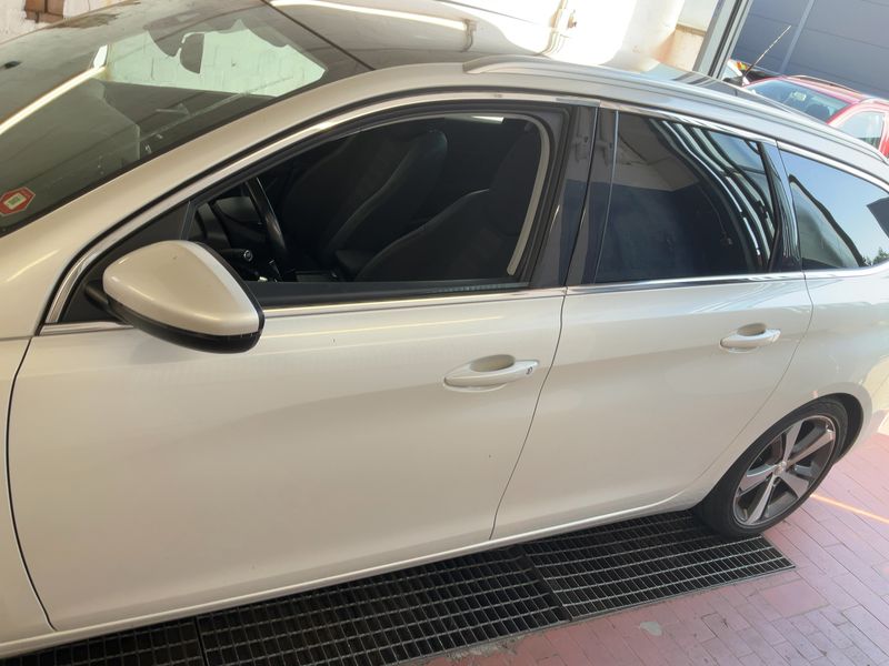 Peugeot 308 2.0 Blue-HDi Allure 2018 – снимка 4