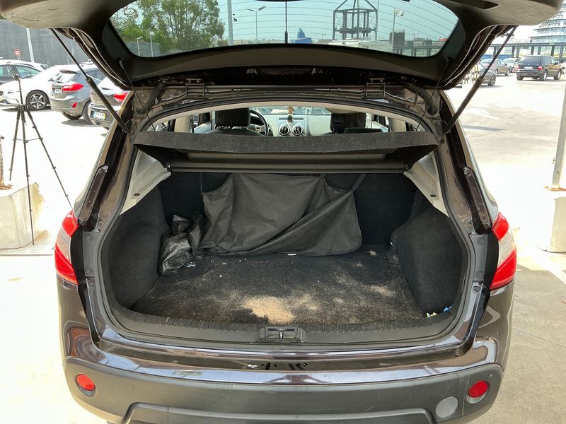 Nissan Qashqai 1.6 dCi 360 2012 – снимка 15