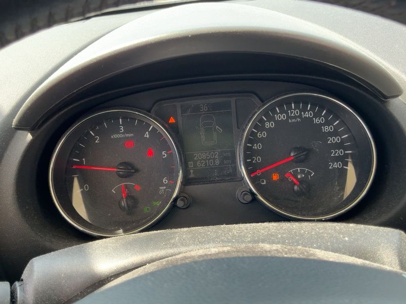 Nissan Qashqai 1.6 dCi 360 2012 – снимка 18