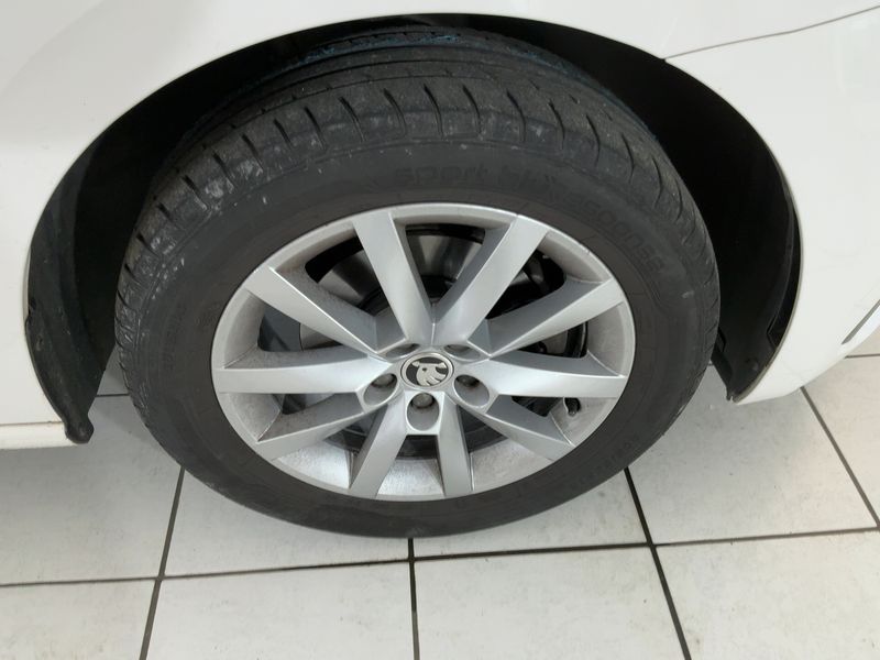 Skoda Scala 1.0 TSI Ambition 2020 – снимка 11