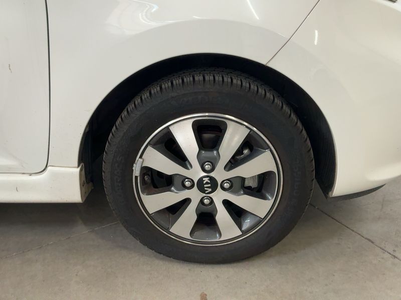 Kia Picanto 1.2 Dream Team 2015 – снимка 11
