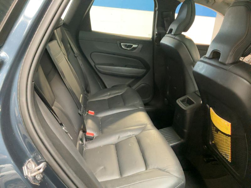Volvo XC60 2.0 T6 Recharge Plug-in Hybrid Plus Dark AWD 2021 – снимка 19