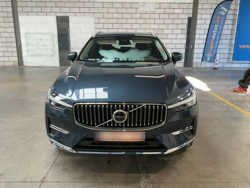 Volvo XC60 2.0 T6 Recharge Plug-in Hybrid Plus Dark AWD 2021 – снимка 14