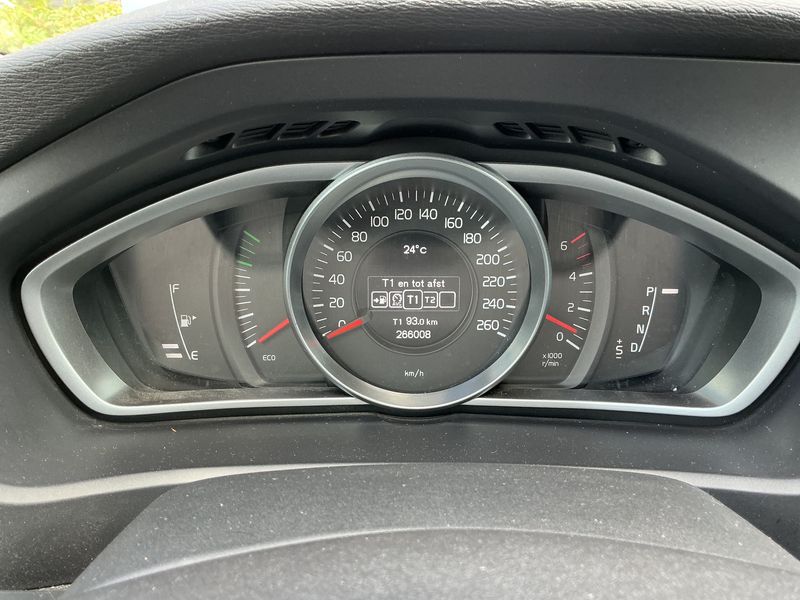 Volvo V40 Cross Country 2.0 D3 Nova Plus Edition 2013 – снимка 18