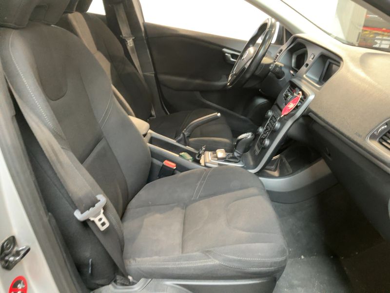Volvo V40 Cross Country 2.0 D3 Nova Plus Edition 2013 – снимка 16