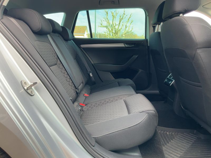 Skoda Superb 1.5 TSI ACT Ambition 2019 – снимка 19