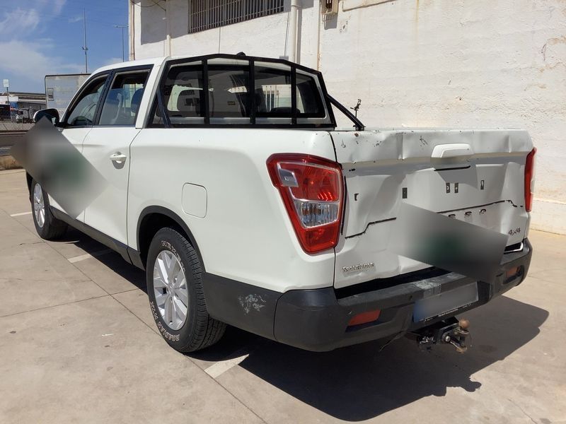 Ssangyong Musso Grand 2.2 e-Xdi Quartz 4WD 2023 – снимка 6