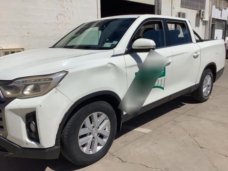 Ssangyong Musso Grand 2.2 e-Xdi Quartz 4WD 2023 – снимка 2