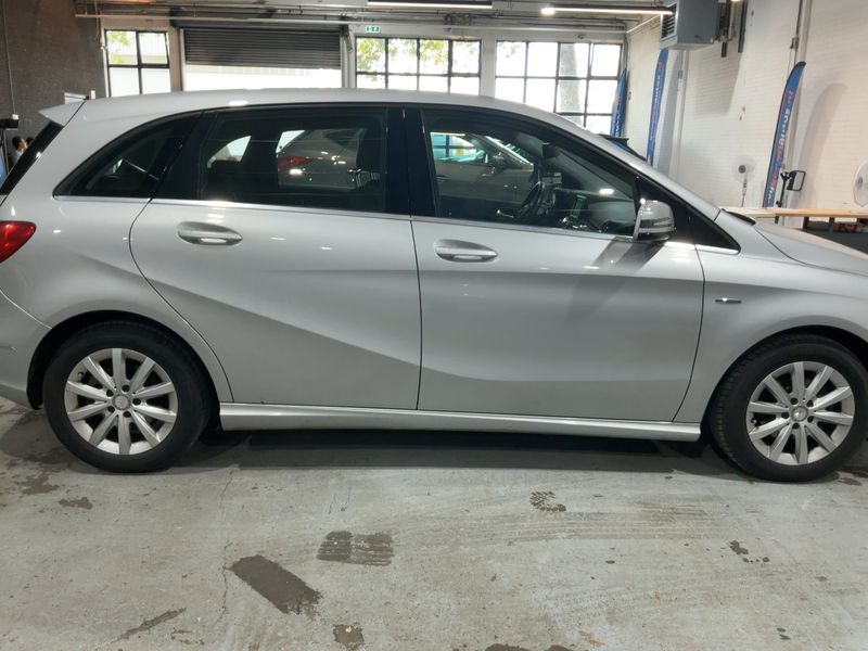 Mercedes-Benz B-Klasse B 180 2012 – снимка 10