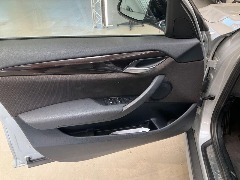 BMW X1 sDrive 18i 2015 – снимка 24