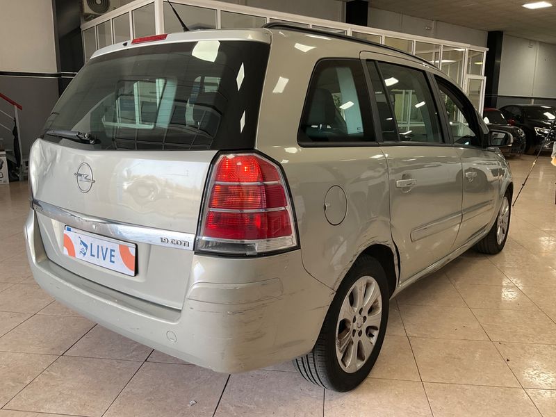 Opel Zafira 1.9 CDTI Enjoy 2007 – снимка 2
