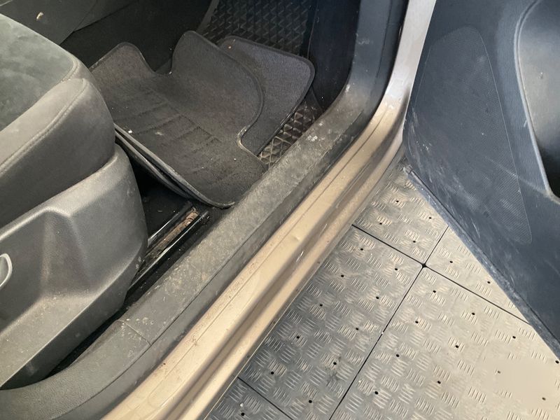 Volkswagen Tiguan 2.0 TDI Sport & Style 4Motion 2012 – снимка 23