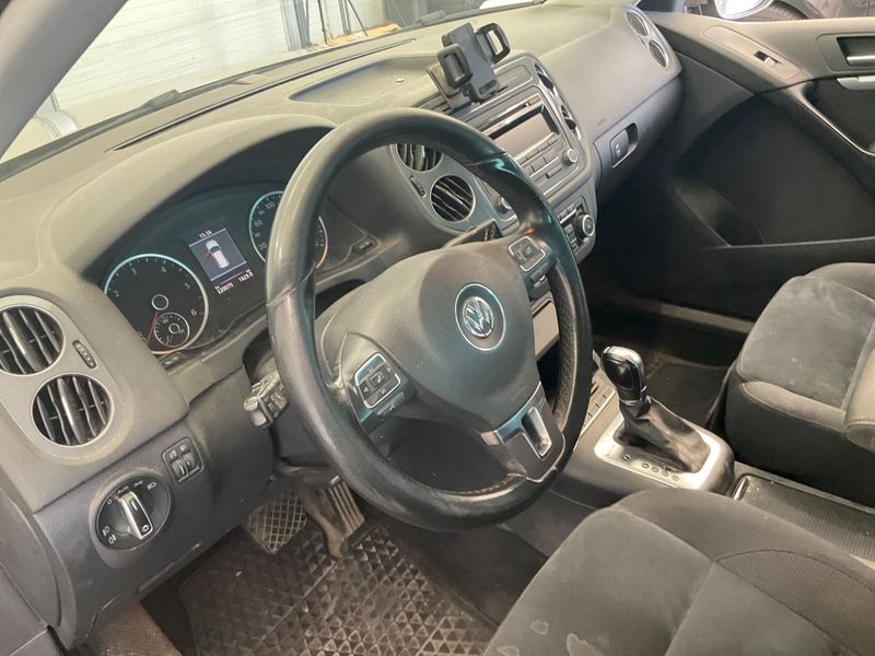 Volkswagen Tiguan 2.0 TDI Sport & Style 4Motion 2012 – снимка 42