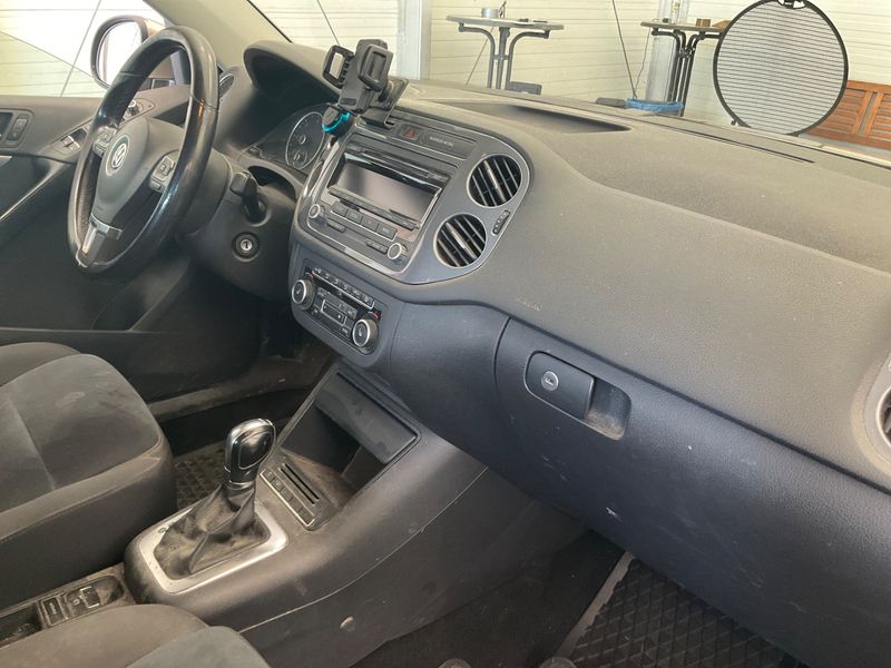 Volkswagen Tiguan 2.0 TDI Sport & Style 4Motion 2012 – снимка 34