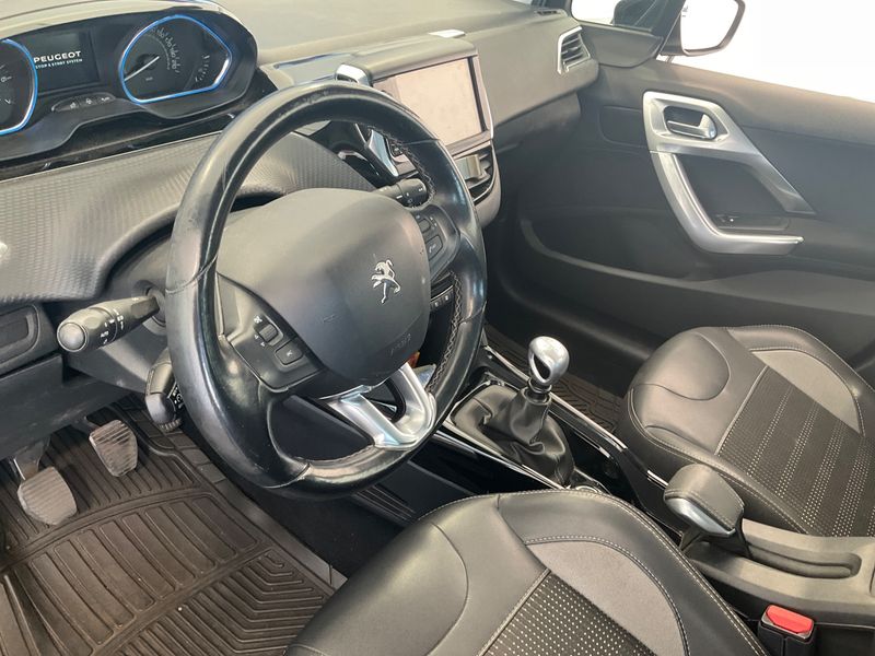 Peugeot 2008 1.2 PureTech Allure 2019 – снимка 21