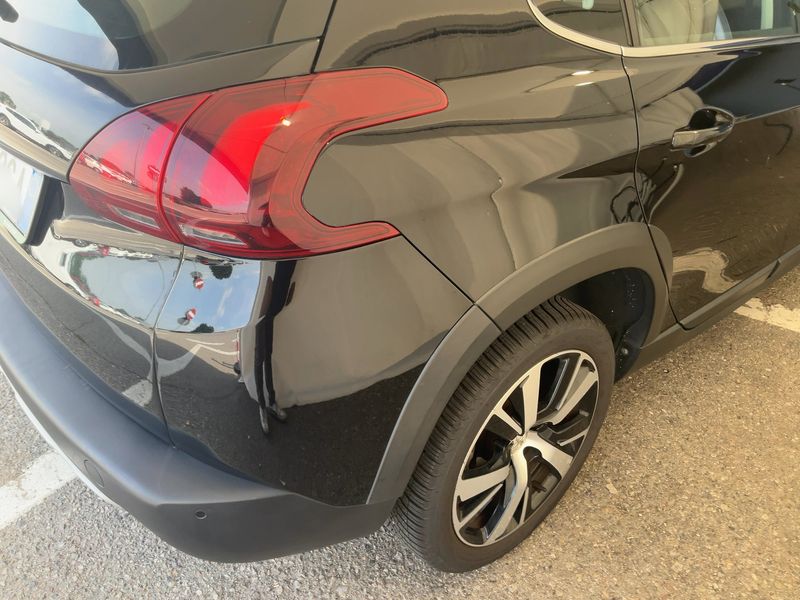 Peugeot 2008 1.2 PureTech Allure 2019 – снимка 8