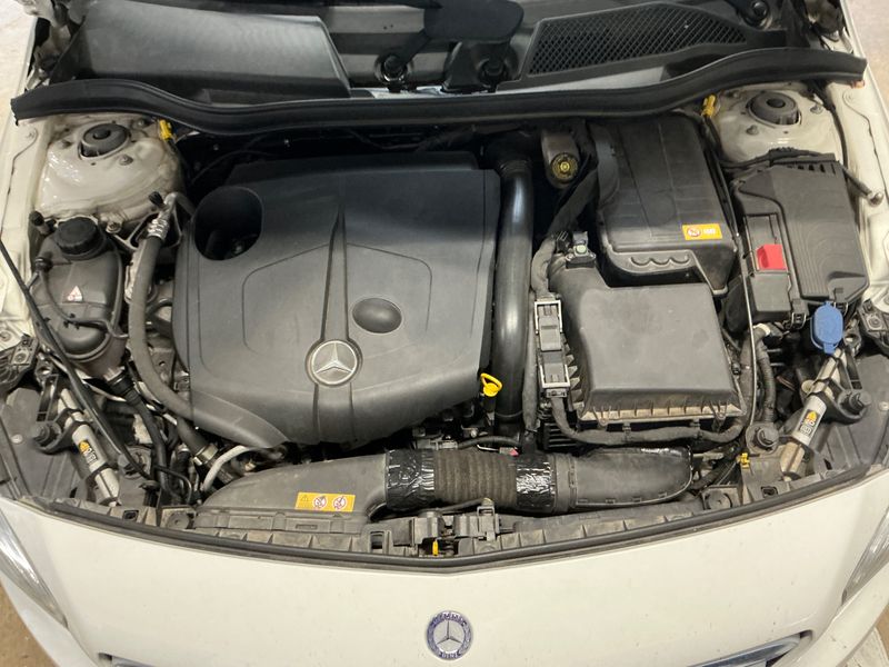 Mercedes-Benz A-Klasse A 220 CDI 4Matic Sensation 2015 – снимка 28