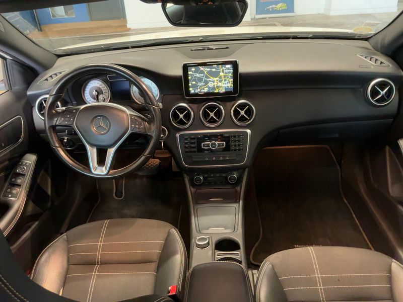 Mercedes-Benz A-Klasse A 220 CDI 4Matic Sensation 2015 – снимка 17
