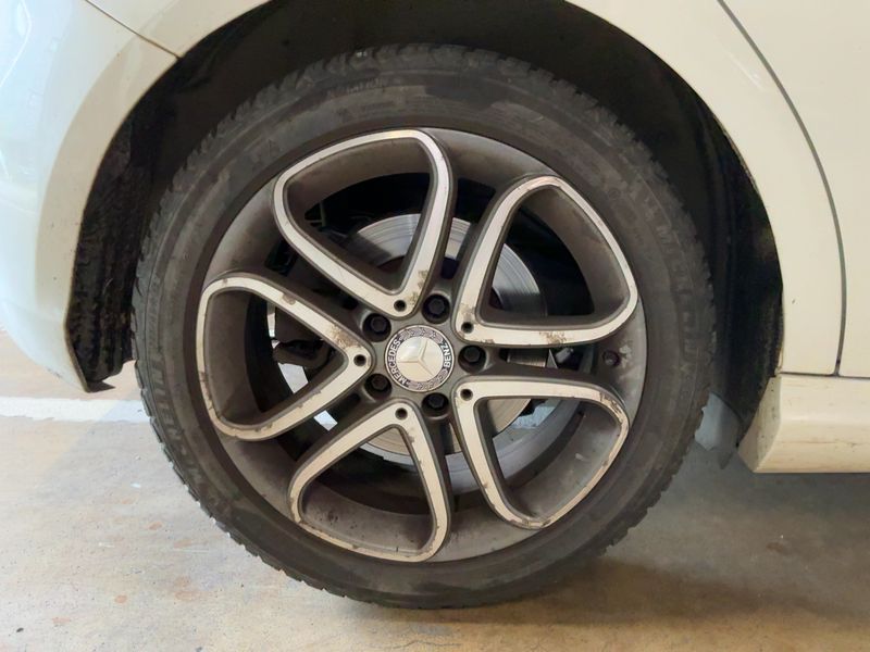 Mercedes-Benz A-Klasse A 220 CDI 4Matic Sensation 2015 – снимка 9