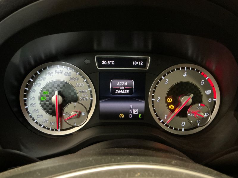 Mercedes-Benz A-Klasse A 220 CDI 4Matic Sensation 2015 – снимка 18