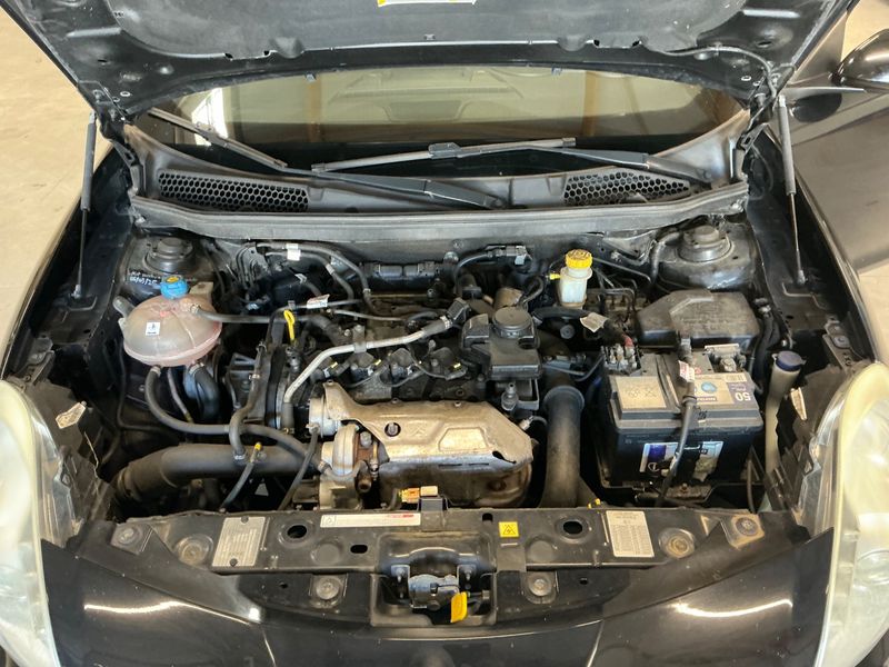 Alfa Romeo Giulietta 1.4 Turbo Turismo 2011 – снимка на щета