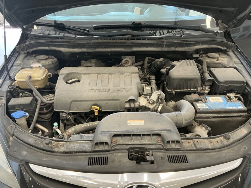 Hyundai i30 1.6 CRDi Active 2010 – снимка на щета