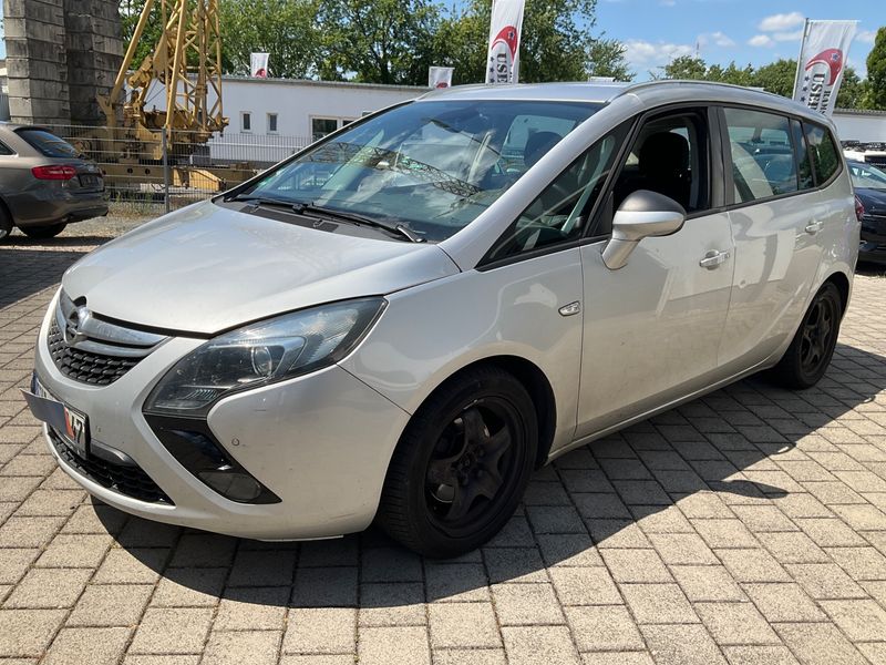Opel Zafira Tourer 2.0 CDTI Edition 2012 – снимка 1