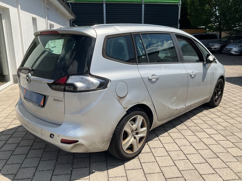 Opel Zafira Tourer 2.0 CDTI Edition 2012 – снимка 2
