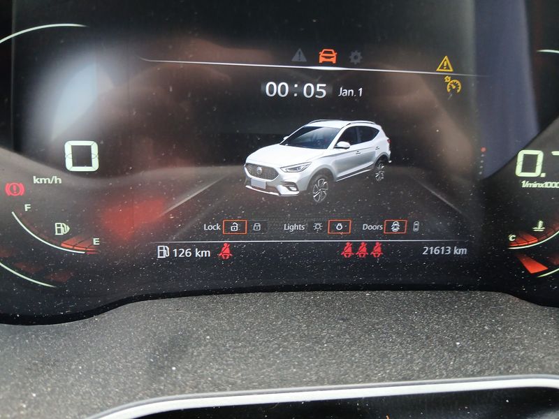 MG ZS 1.5 VTi Luxury 2024 – снимка 18