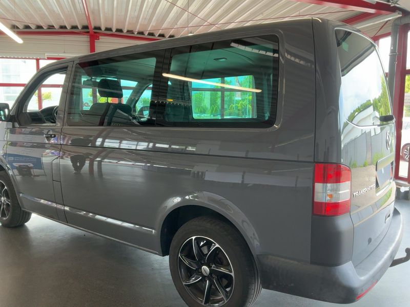 Volkswagen T5 Kombi 2.0 TDI 2013 – снимка 6